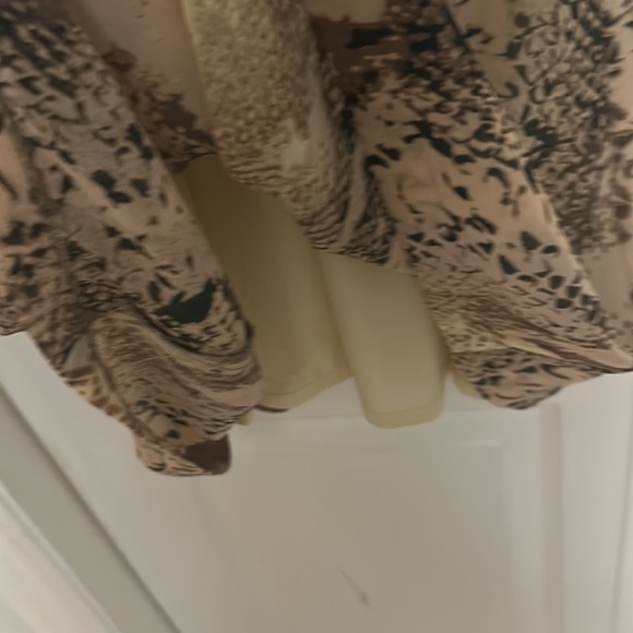 Kensie sheer snakeskin cocktail dress with open back. Fully lined. Size small. - Picture 5 of 9